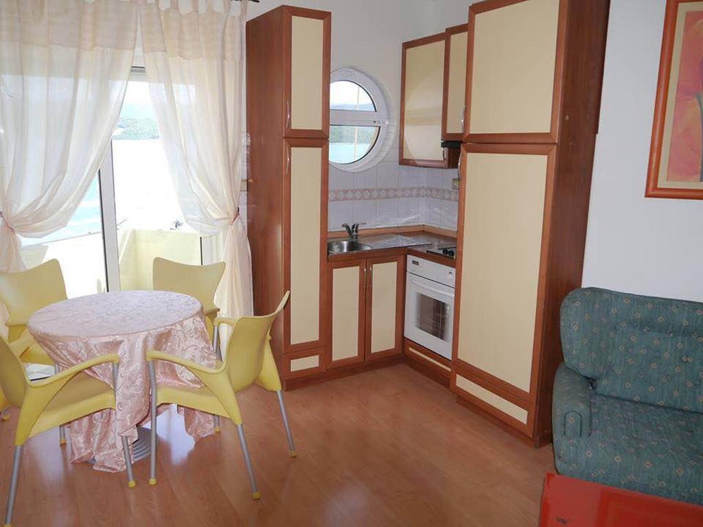 Apartment Iva Klek Habitación foto